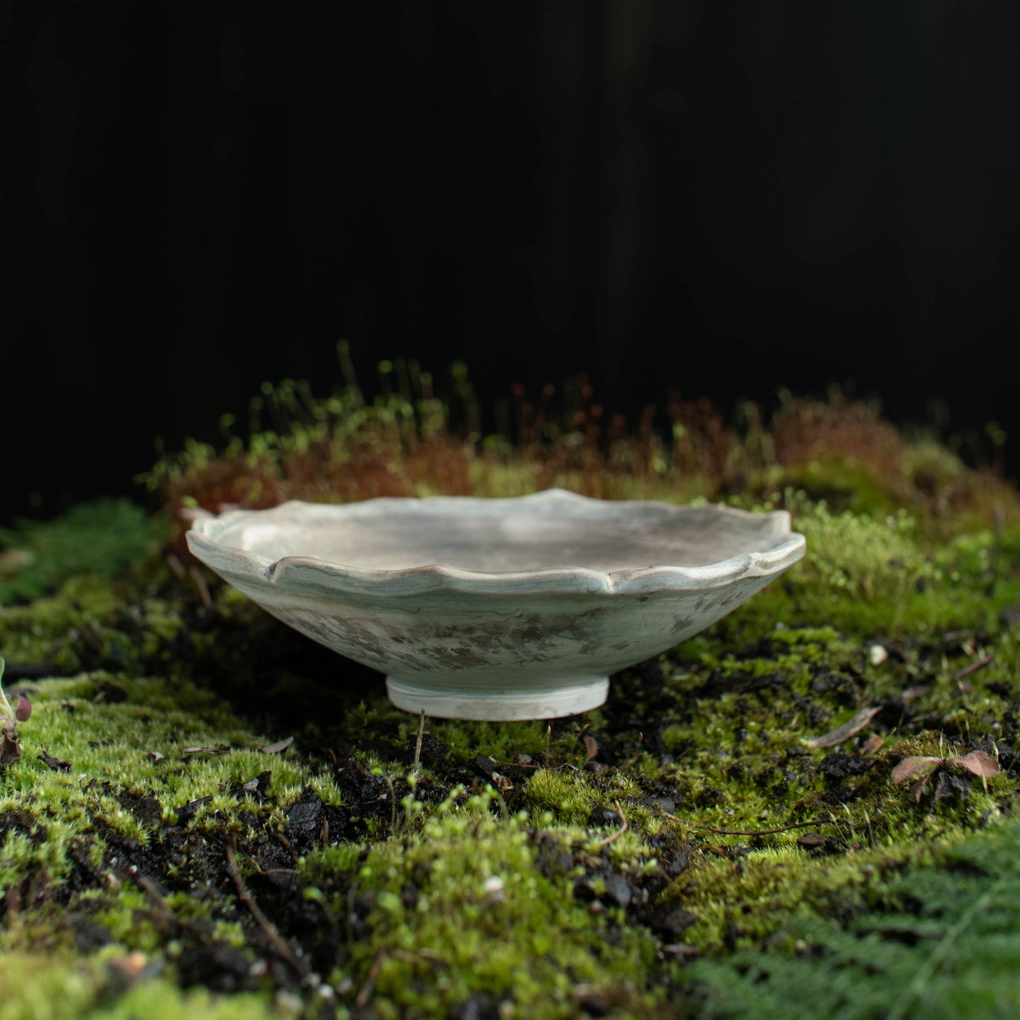 Lotus Dish L