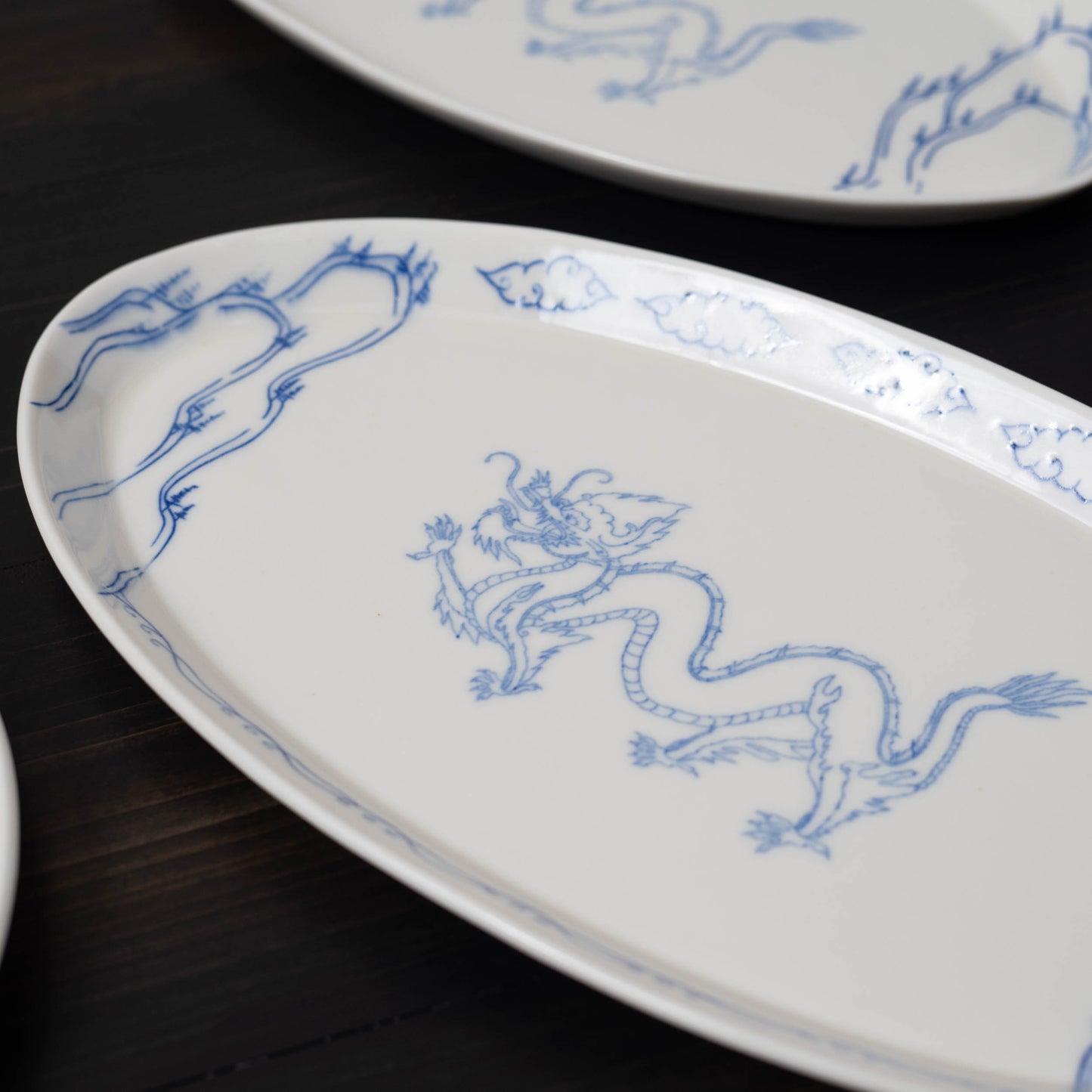Dragon Mountain Motif - Narrow Oval