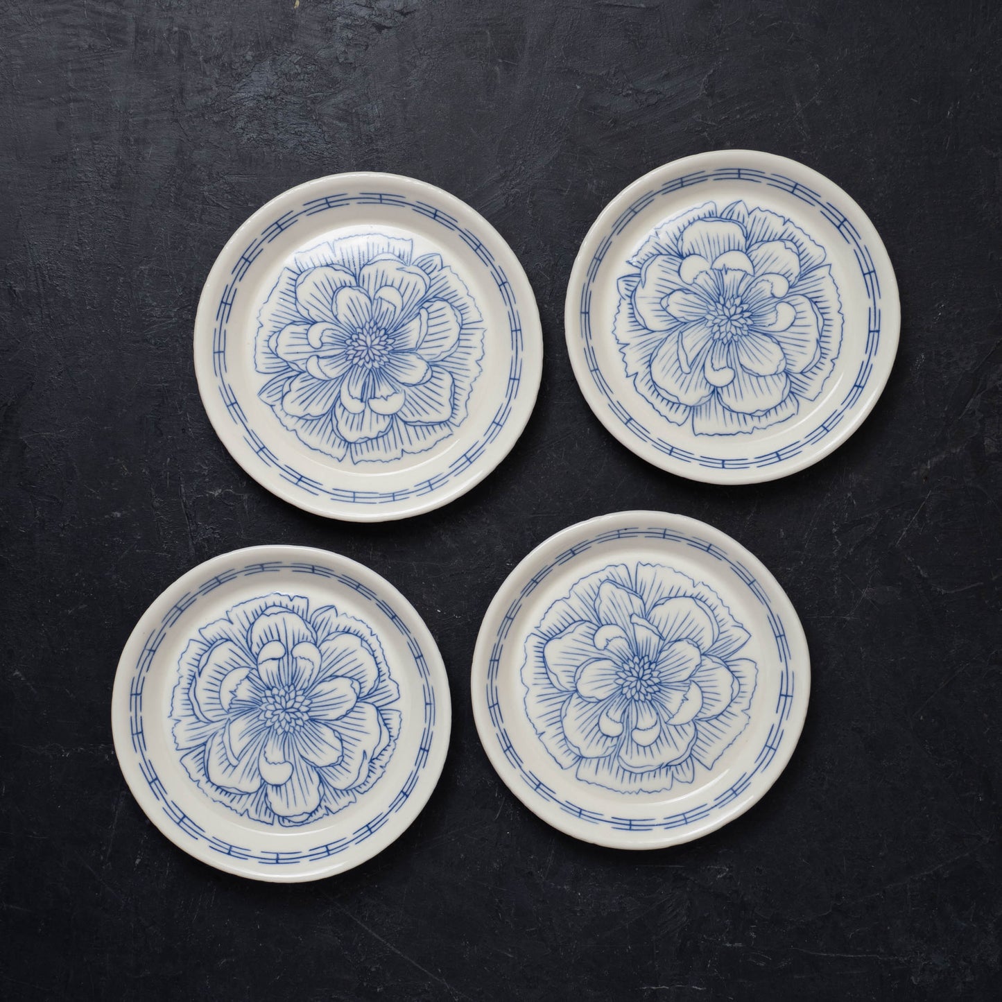 Peony I-Fret Round Dish