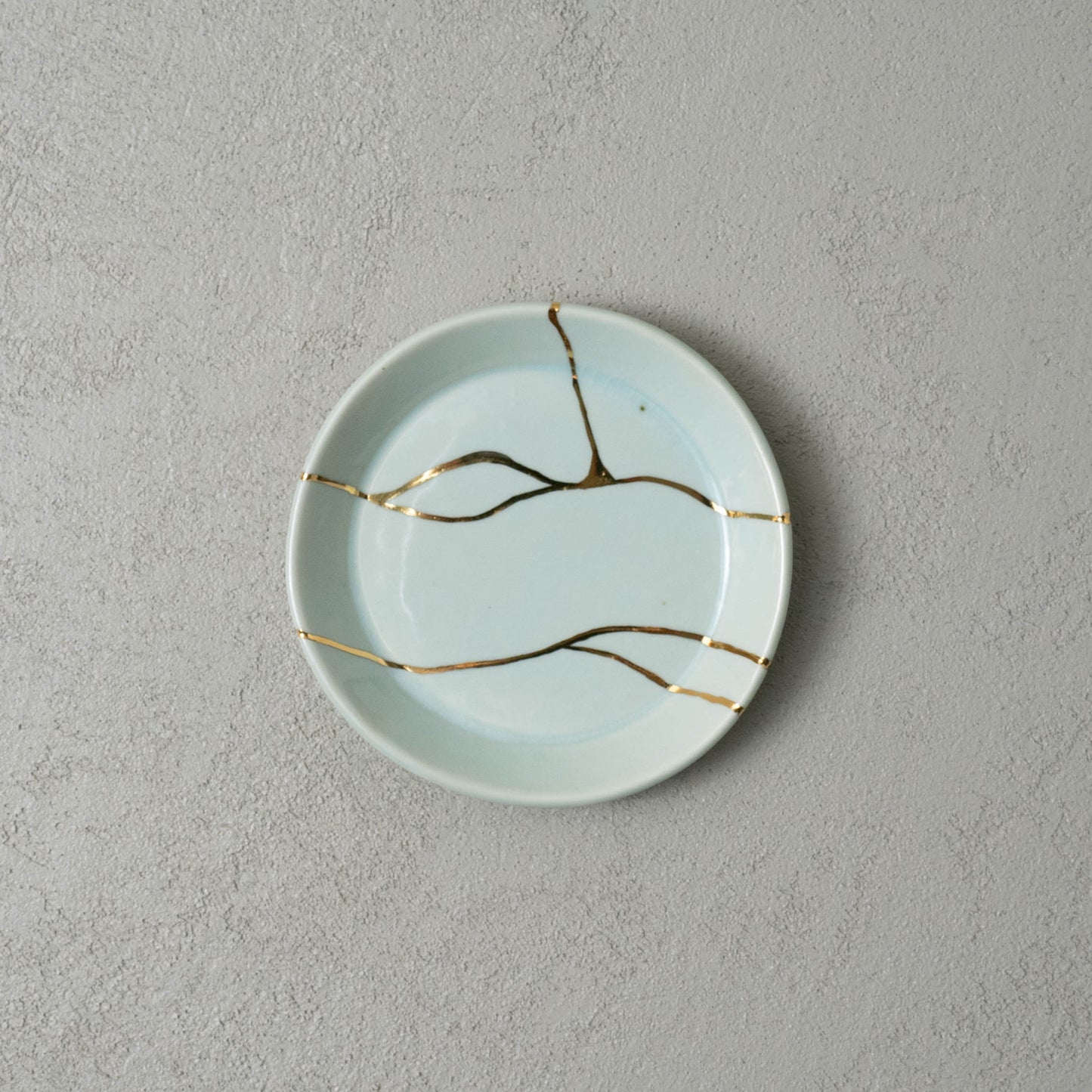 5.75" Blue Celadon Faux Kintsugi Plate