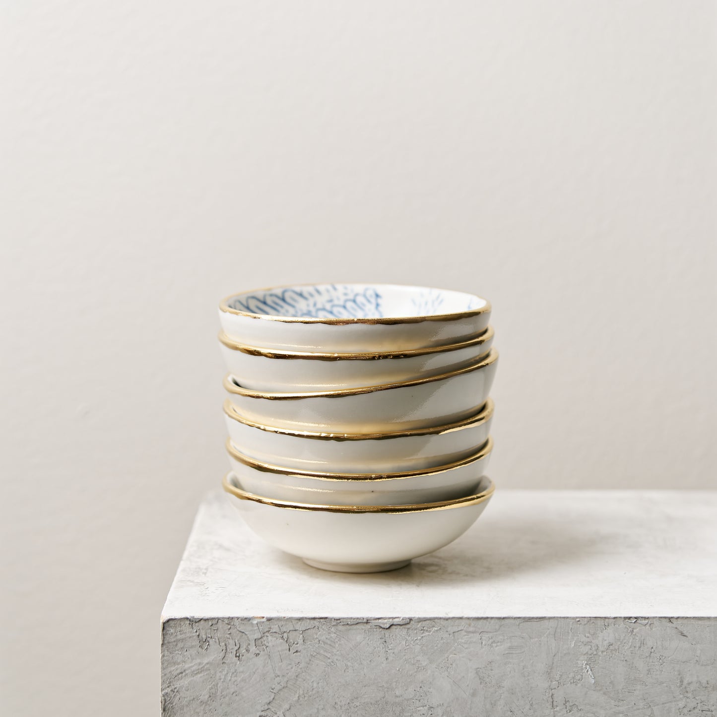 Crane Bowl - Gold Crown & Rim