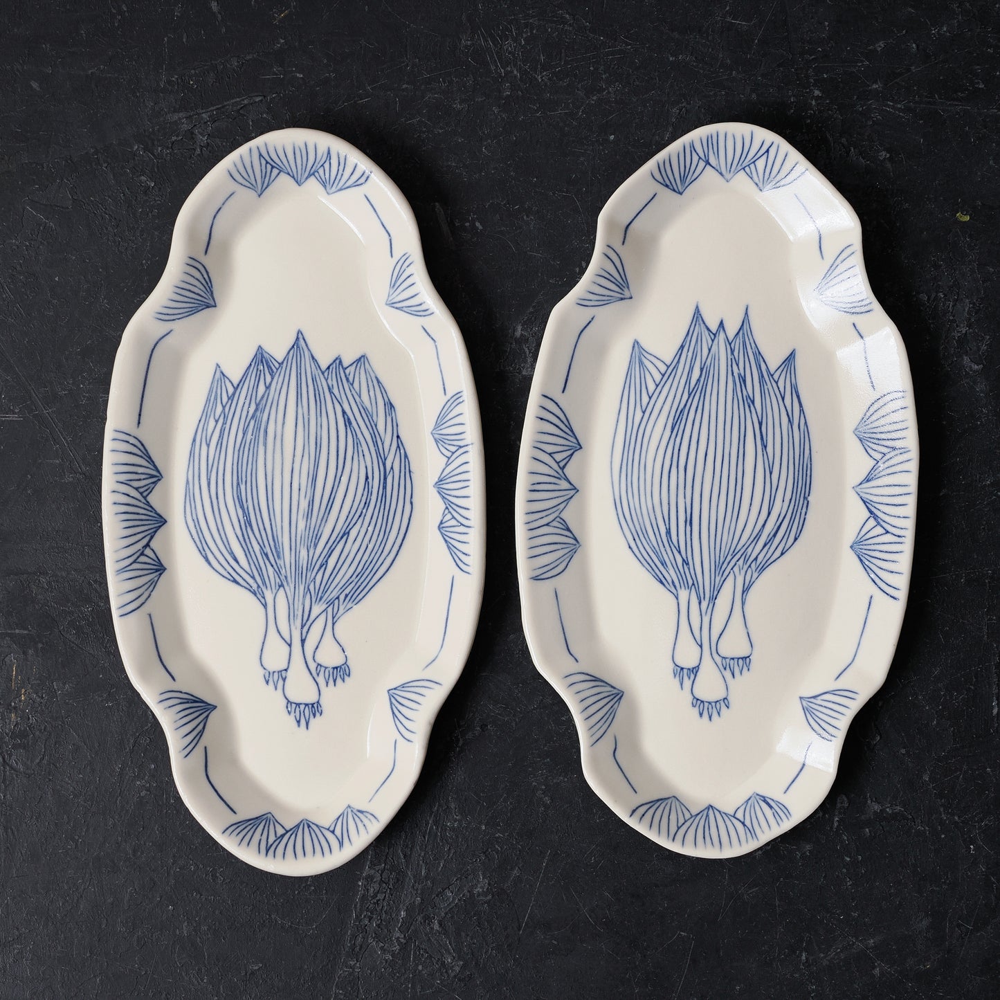 Ramp Beveled Oval Dish