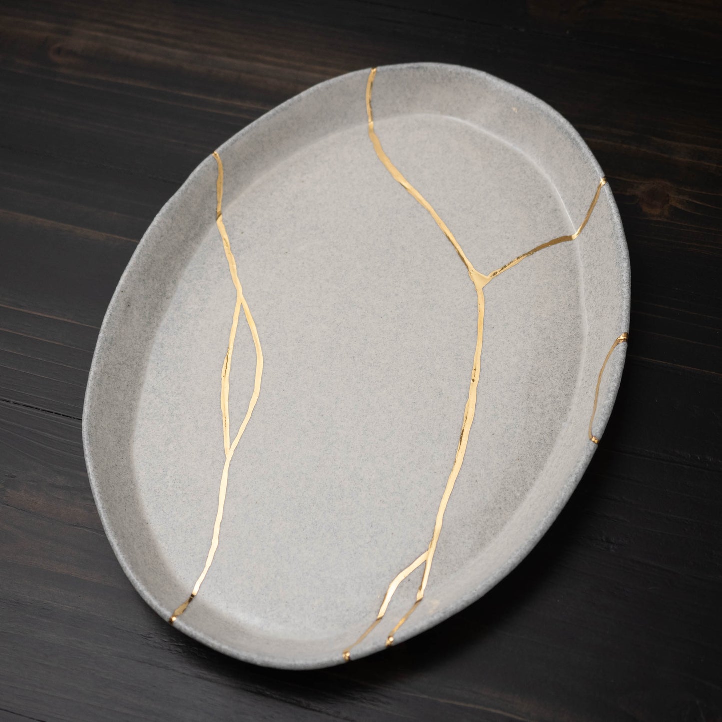 Gray Stoneware Faux Kintsugi Oval Platter
