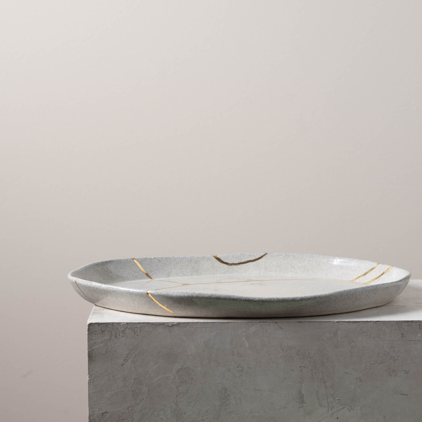 Gray Stoneware Faux Kintsugi Oval Platter