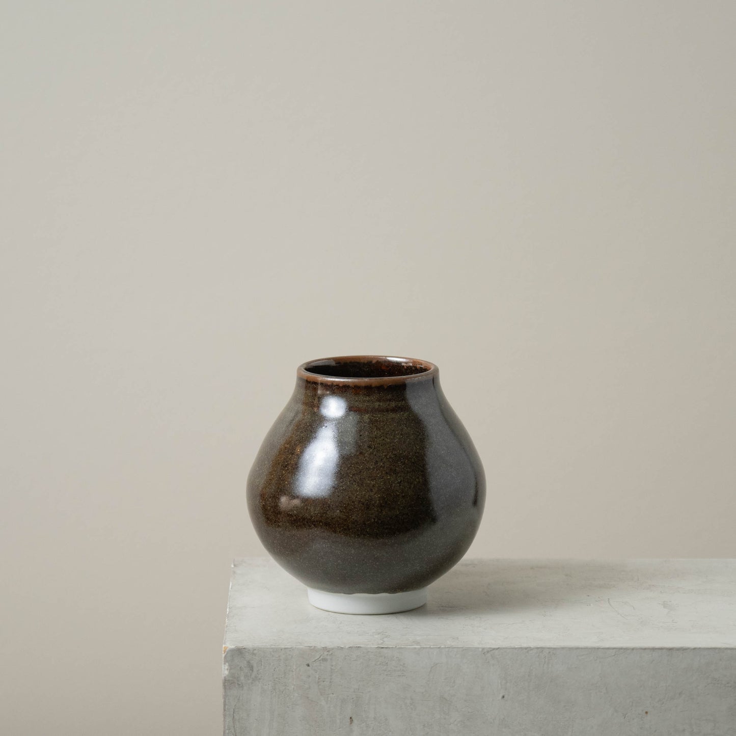 Tea Dust Vase 1