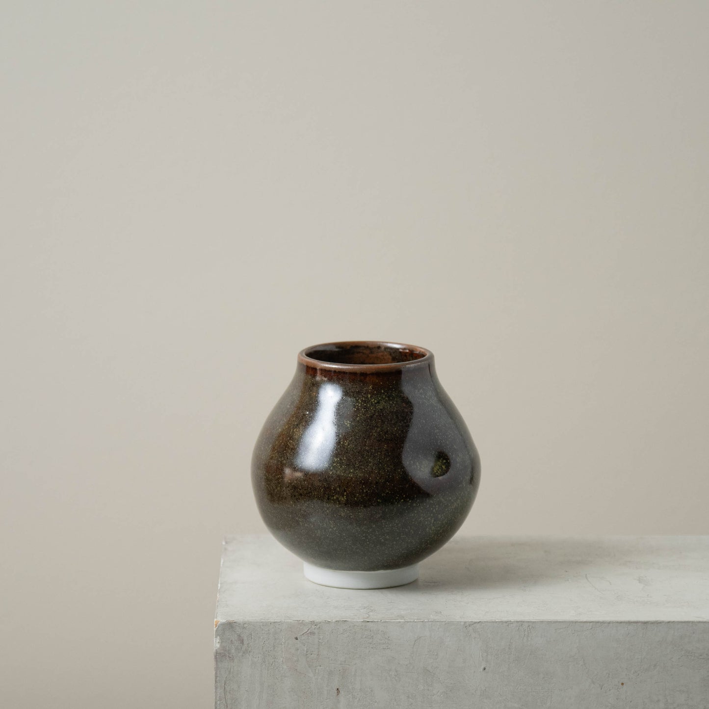 Tea Dust Vase 1