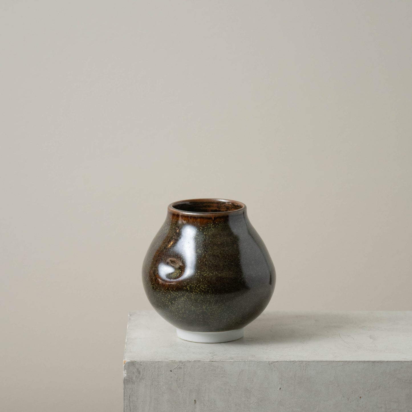 Tea Dust Vase 1