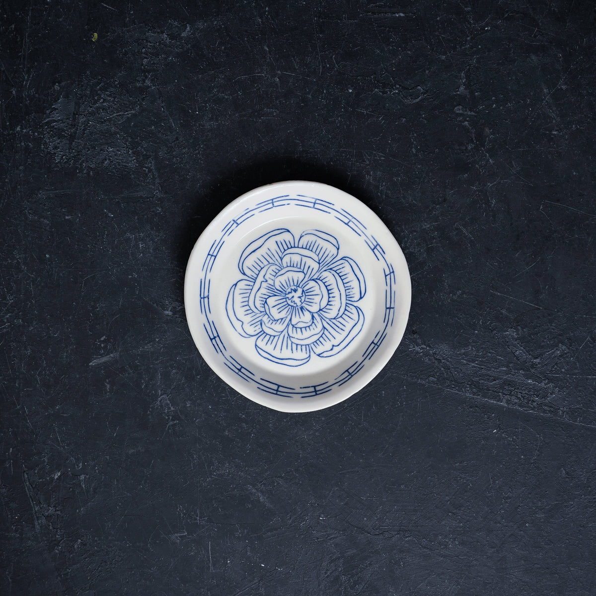 Peony Bloom Round Dish - 4"